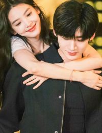 #TĐC 1430	NGƯỜI YÊU QUA MẠNG THÍCH NÓI CHUYỆN TRỪU TƯỢNG