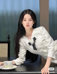 #TĐC 1557	BẠN THÂN LẤY CHỒNG GIÀU DO TÔI GIỚI THIỆU, LẠI CÔNG KHAI NÓI TÔI KHÔNG XỨNG LÀM BẠN VỚI CÔ TA